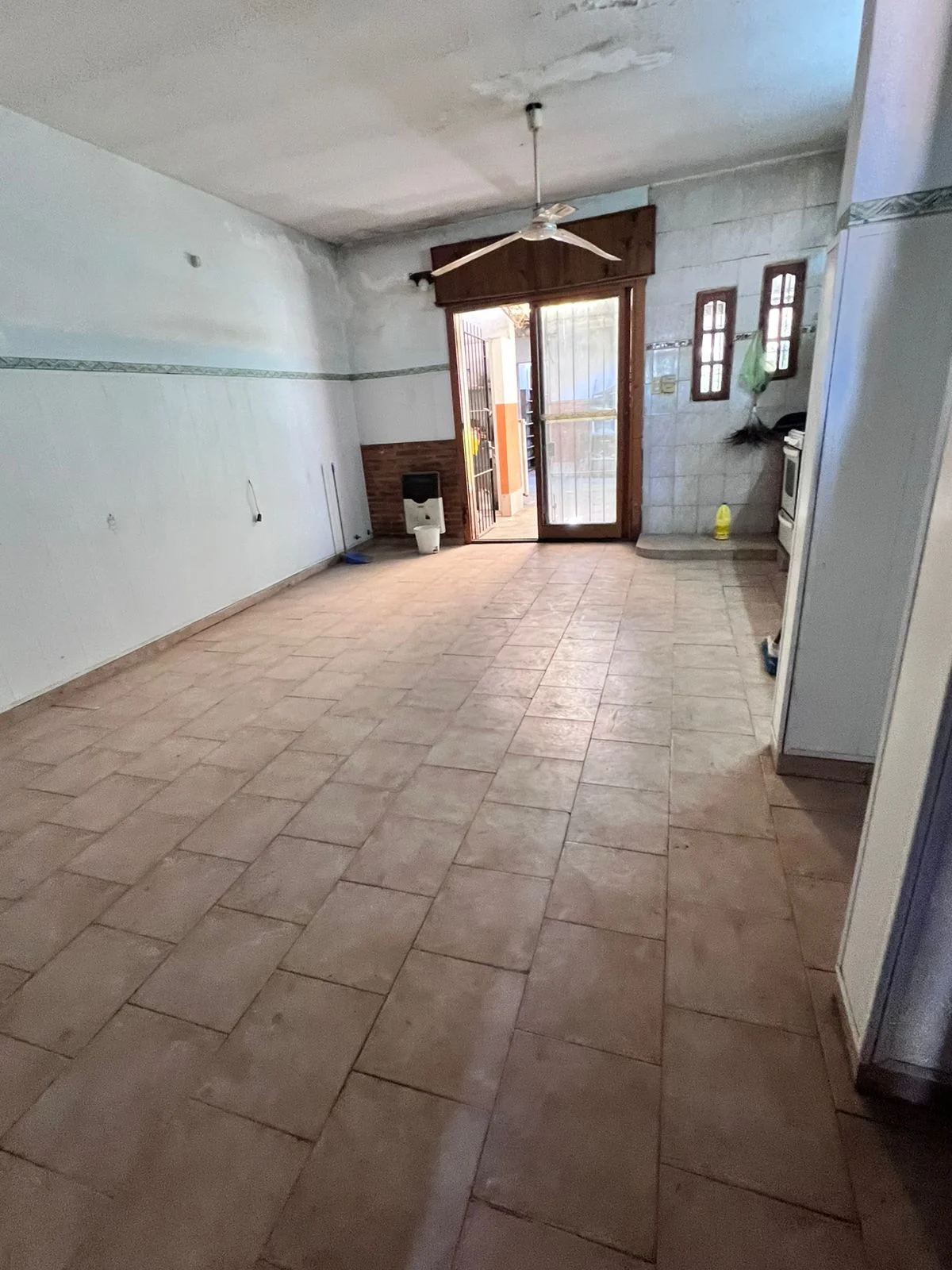 CASA CON LOCAL EN VENTA | PELLEGRINI 2100 | BRAGADO