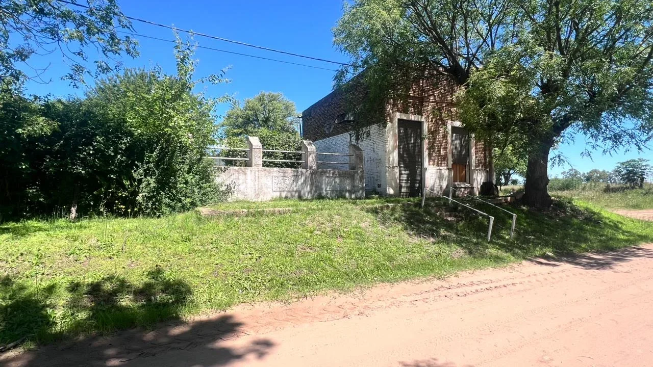 CASA EN VENTA | A REMODELAR | COMODORO PY