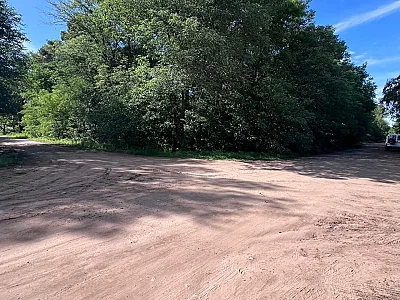 VENTA TERRENO | CARLOS GARDEL Y ALICIA M JUSTO | BRAGADO
