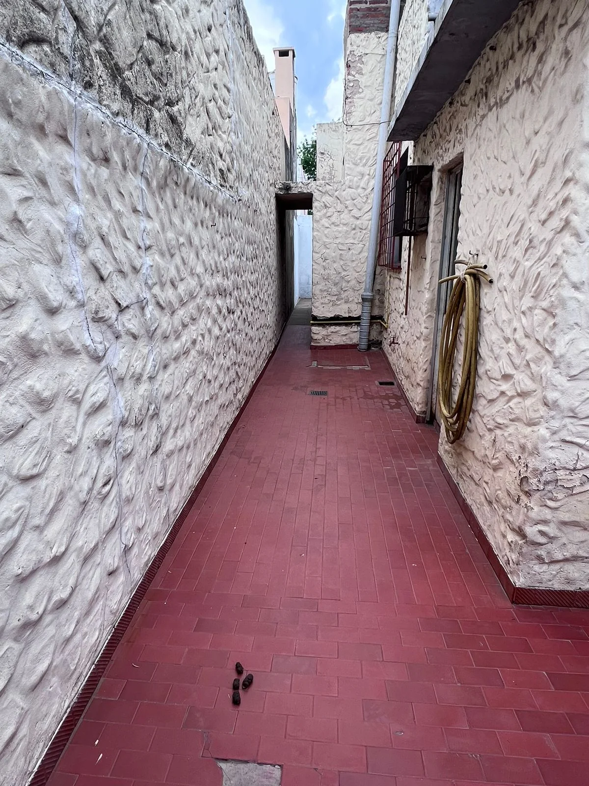 CASA EN VENTA | REMEDIOS DE ESCALA 1986 | BRAGADO