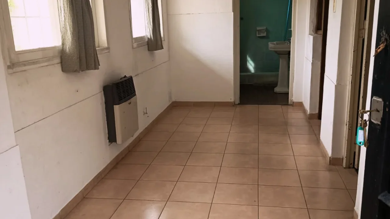 EN VENTA -Casa Ubicada Sobre Calle Balcarce N°535