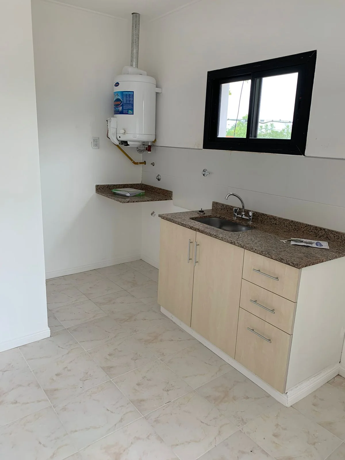 DEPTO EN VENTA | ROCA Y REMEDIOS DE ESCALADA | BRAGADO