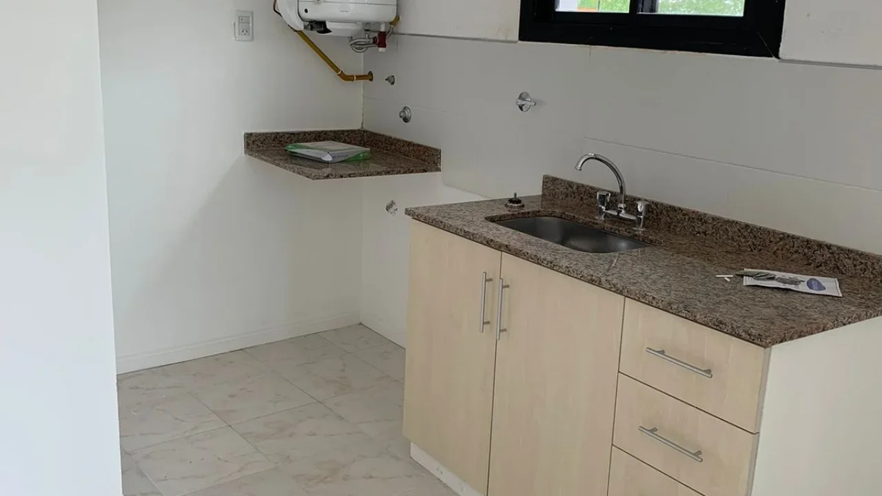 DEPTO EN VENTA | ROCA Y REMEDIOS DE ESCALADA | BRAGADO