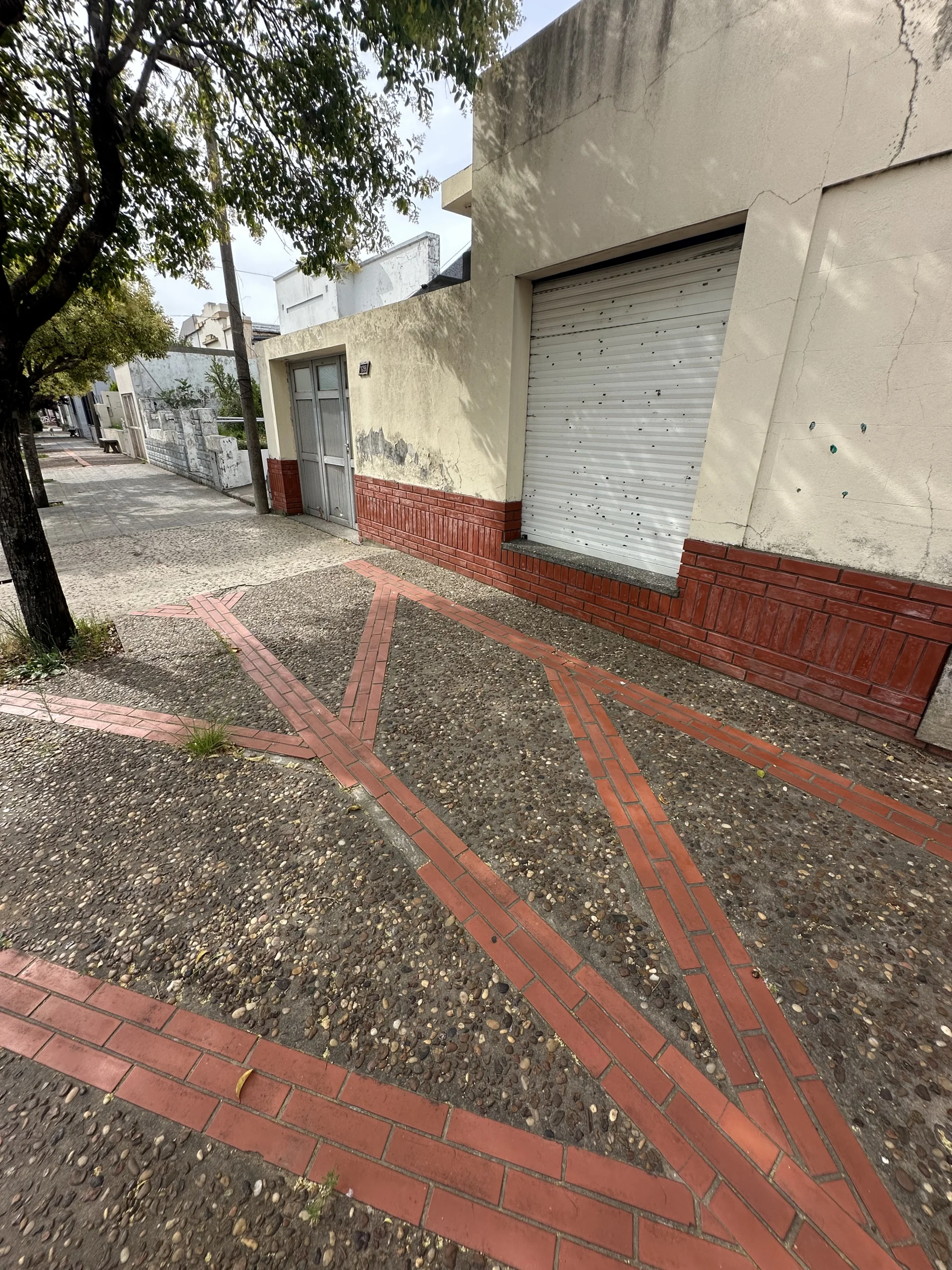 Casa céntrica Del Busto y Rauch
