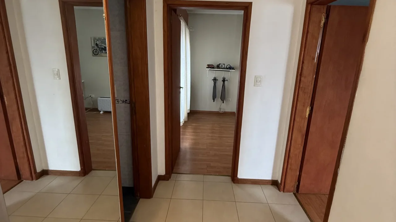 Casa en Roca 239 e/ Remedios de Escalada y San Martín