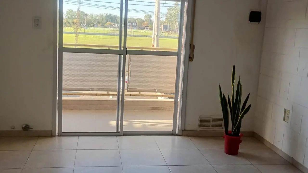 EN ALQUILER-DEPARTAMENTO DE 2 AMBIENTES