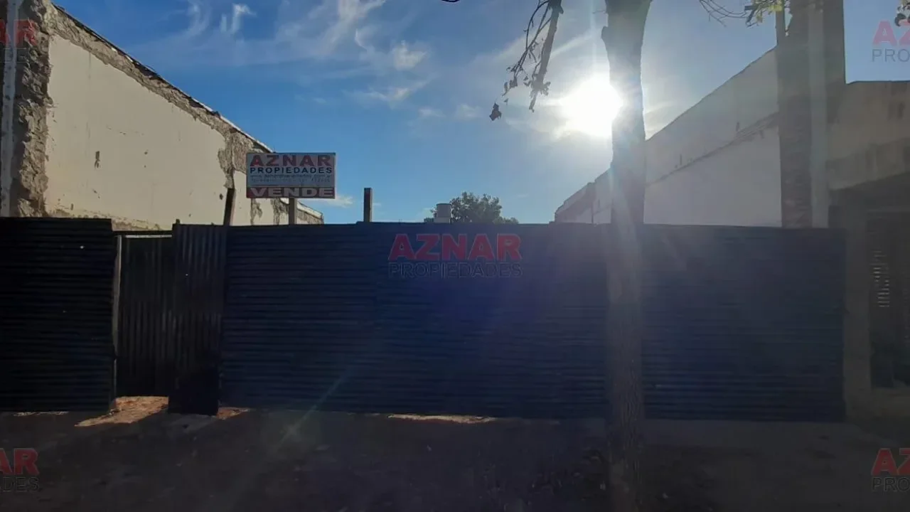Terreno en Venta en Quiroga Nº 75 e/ Rivadavia y Gral. Paz