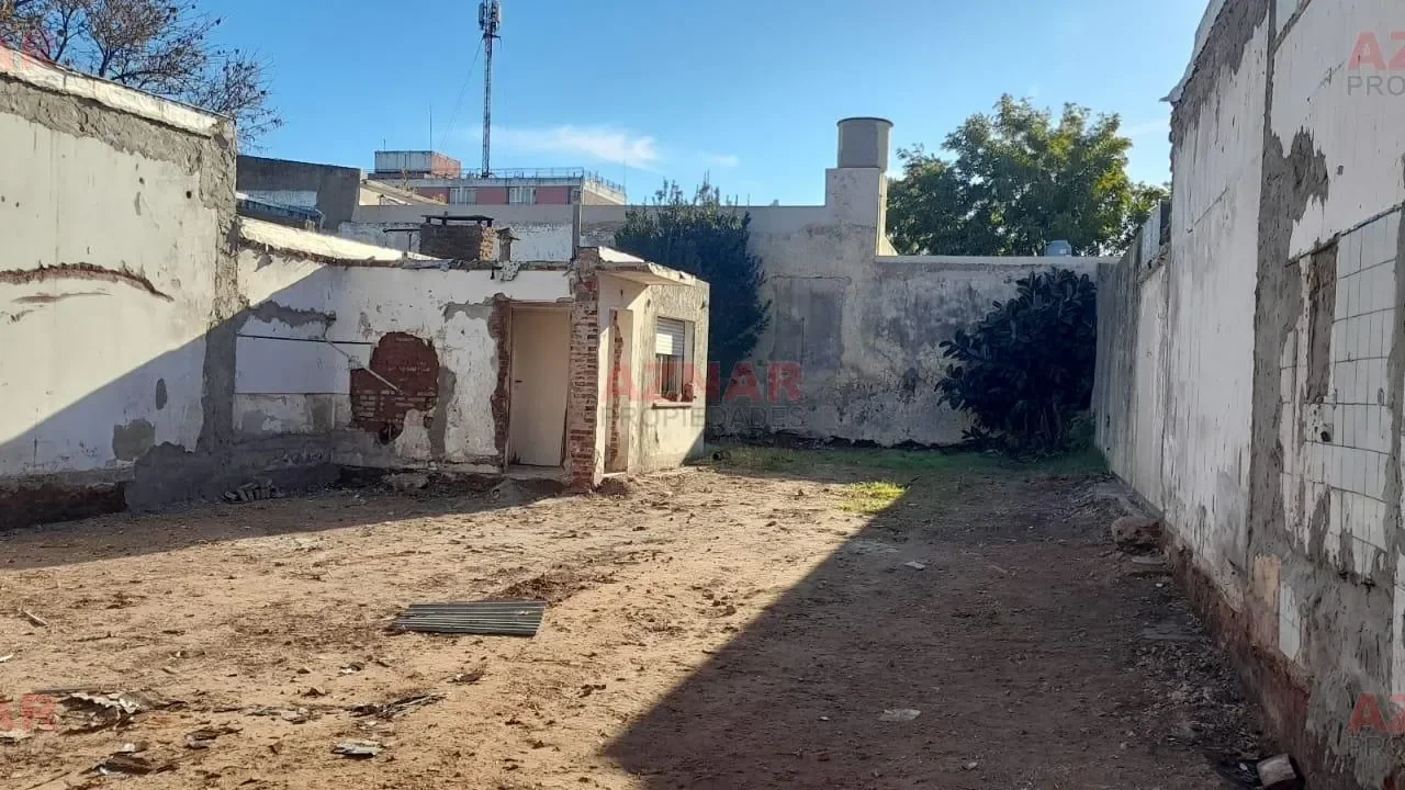 Terreno en Venta en Quiroga Nº 75 e/ Rivadavia y Gral. Paz