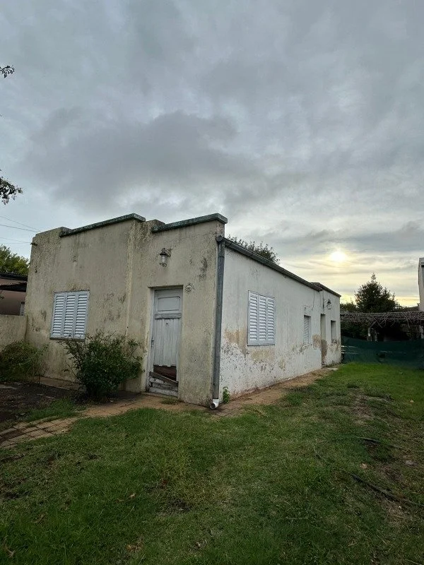 CASA EN VENTA EN NECOCHEA AL 600