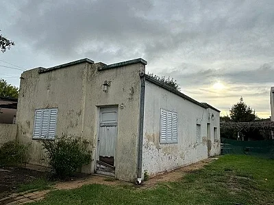 CASA EN VENTA EN NECOCHEA AL 600