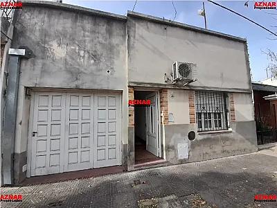 Casa en venta en Maroni Nº 136 e/ Gral. Paz y R. de Escalada