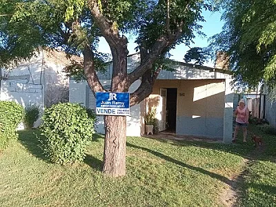 CASA EN VENTA LOS CLAVELES 315