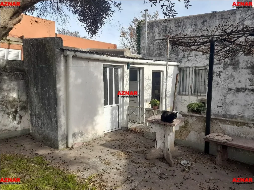 Casa en venta en Maroni Nº 136 e/ Gral. Paz y R. de Escalada