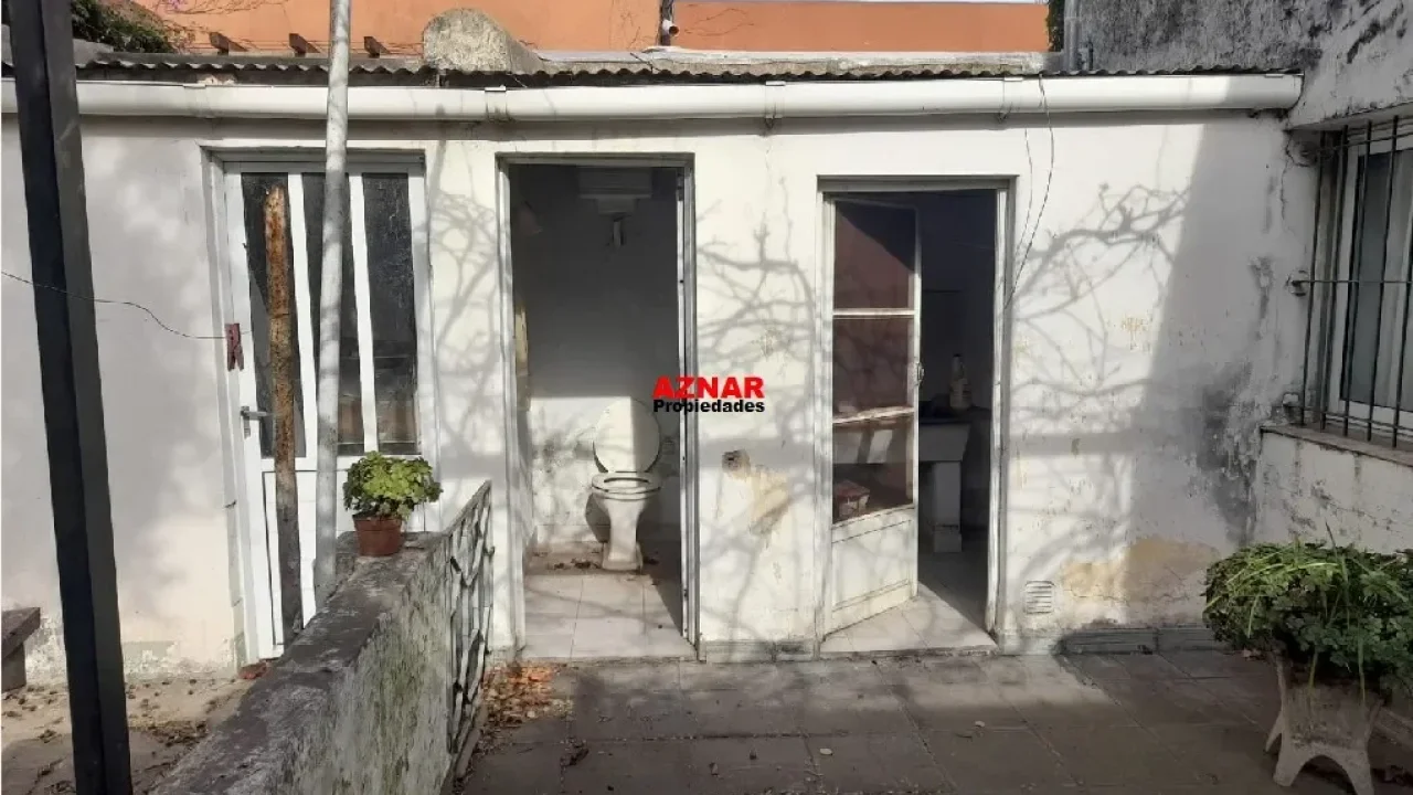 Casa en venta en Maroni Nº 136 e/ Gral. Paz y R. de Escalada