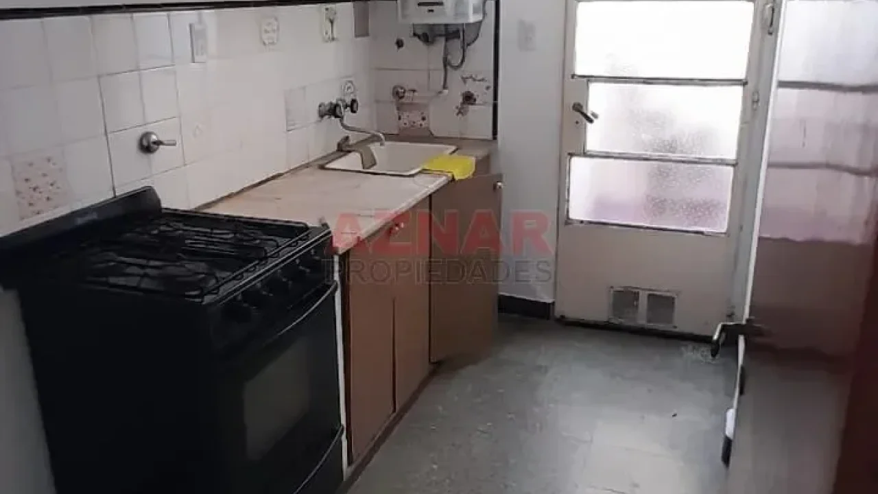 Departamento en venta en Pellegrini N°1365 - Galería Centenario