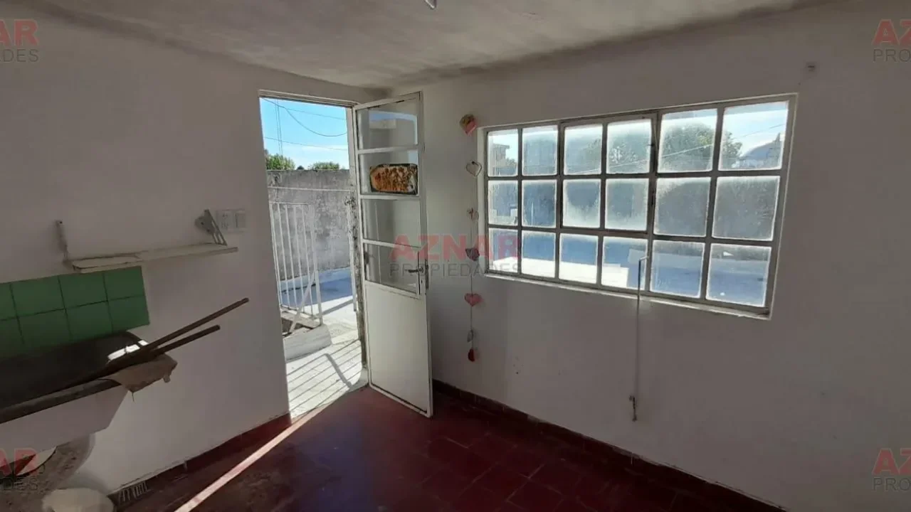 Departamento en venta en Pellegrini N°1365 - Galería Centenario