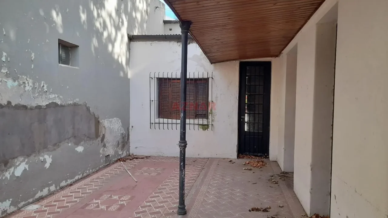 Casa en venta Belgrano N° 1108  esquina Italia