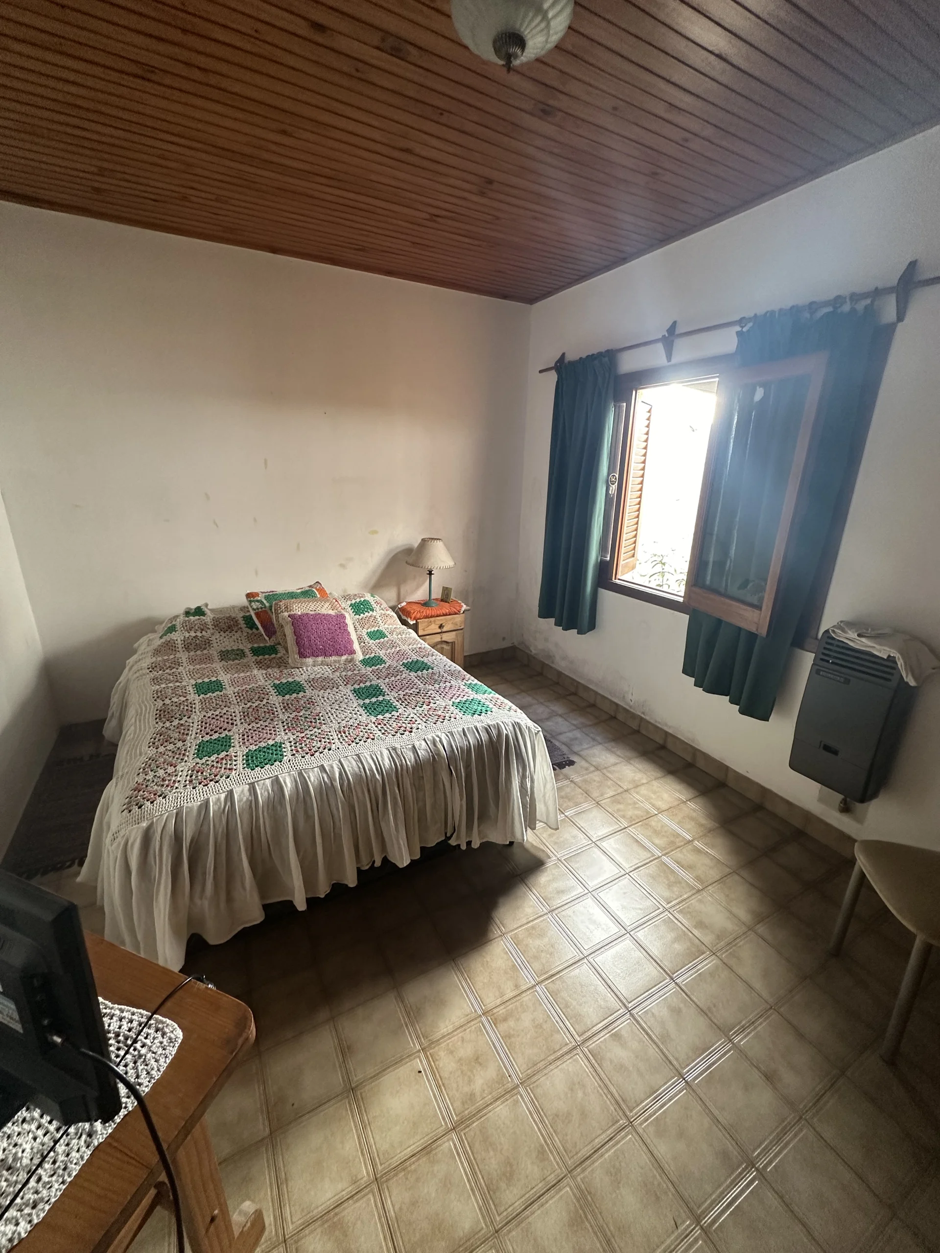 Casa Santa María al 200 e/ Remedios de Escalada y San Martín