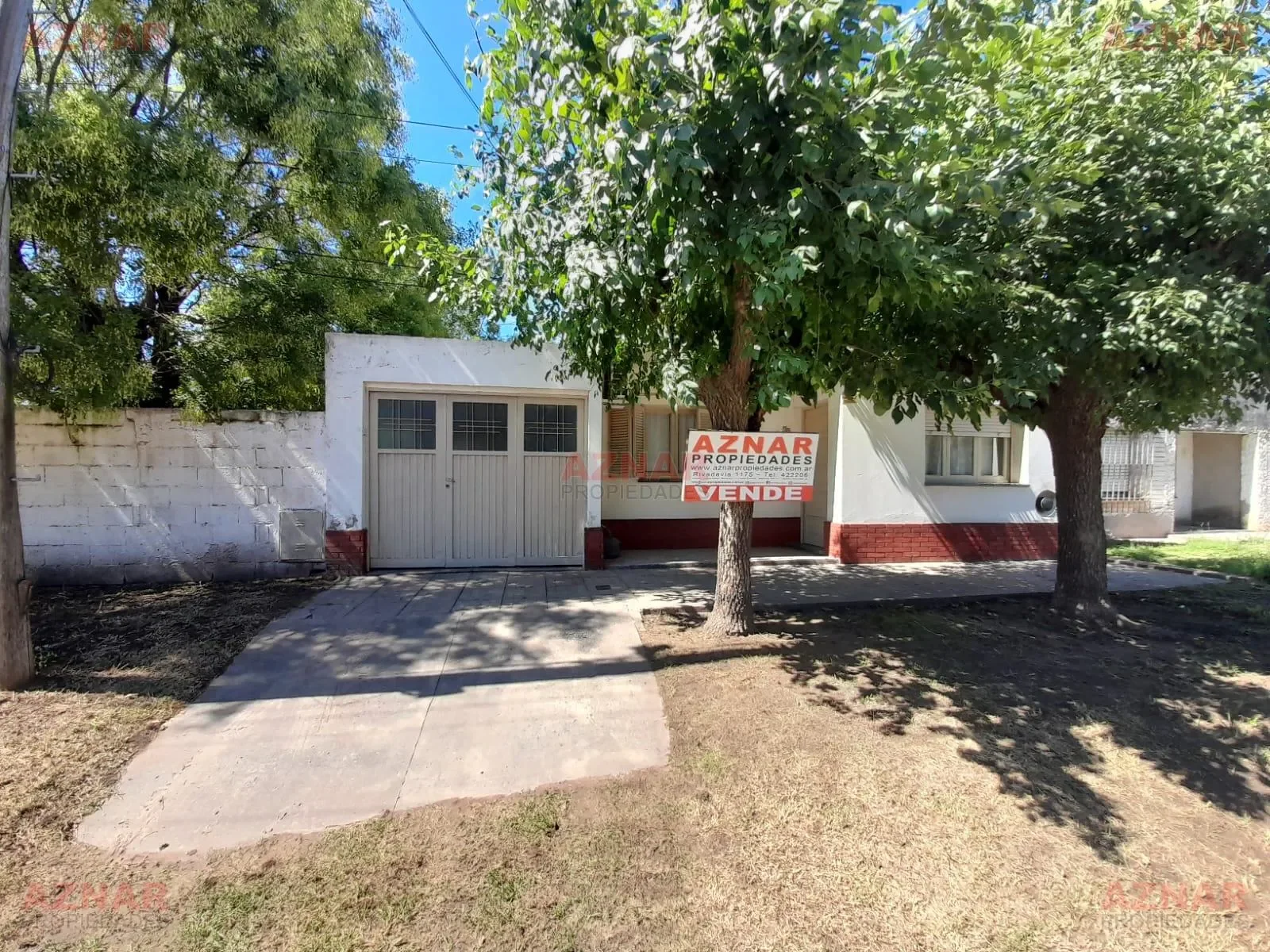 Casa con Galpón en calle Chivilcoy 77