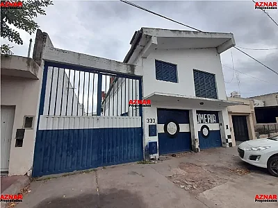 Importante Galpon con dependencias sobre calle Avellaneda 328 y salida por calle Coria - Chivilcoy