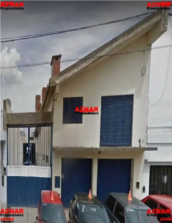 Importante Galpon con dependencias sobre calle Avellaneda 328 y salida por calle Coria - Chivilcoy