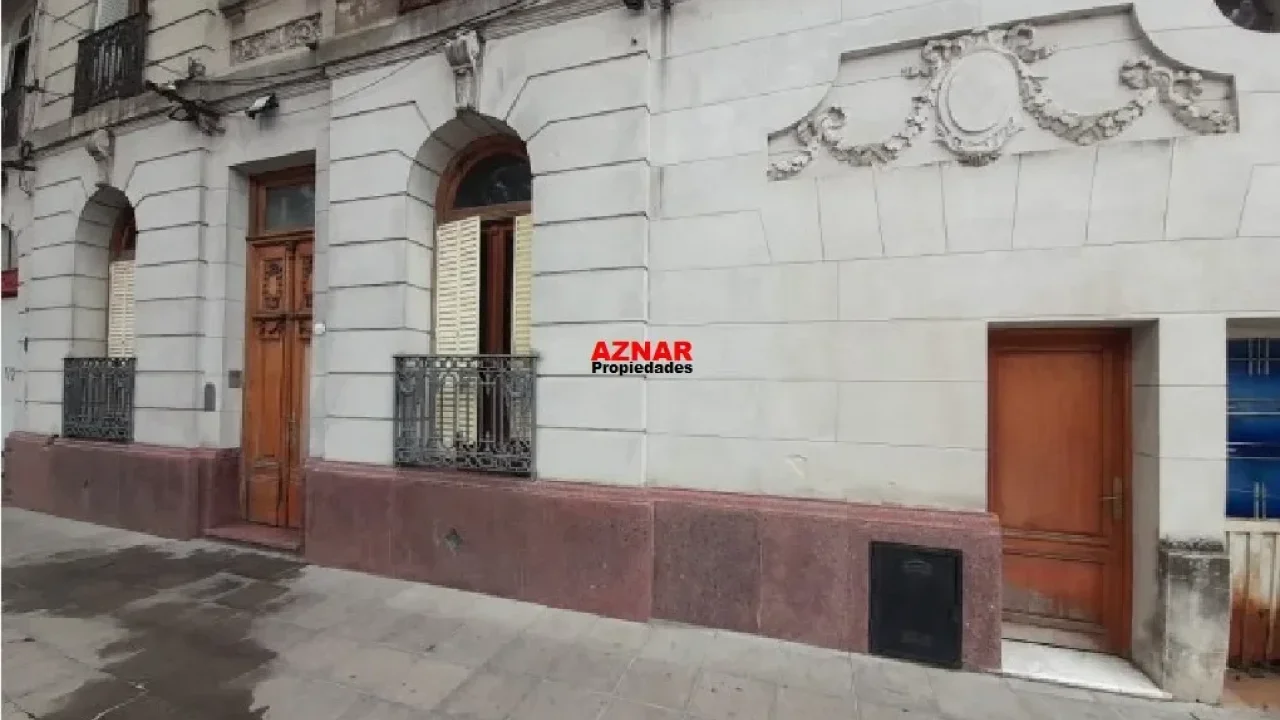 Casa en venta en Brown Nº 116 e/ Pellegrini y Belgrano