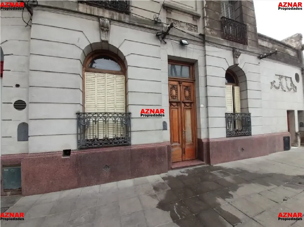 Casa en venta en Brown Nº 116 e/ Pellegrini y Belgrano