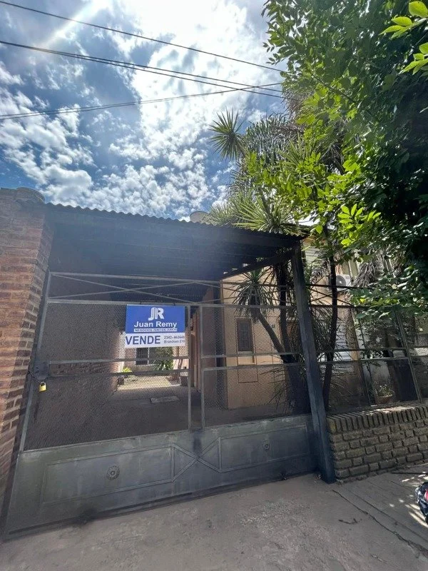 CASA EN BARRIO VILLA CORA