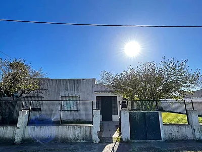 VENTA - CASA SARMIENTO I