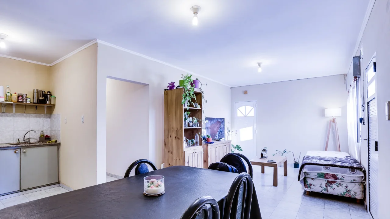 VENTA - CASA SARMIENTO IV
