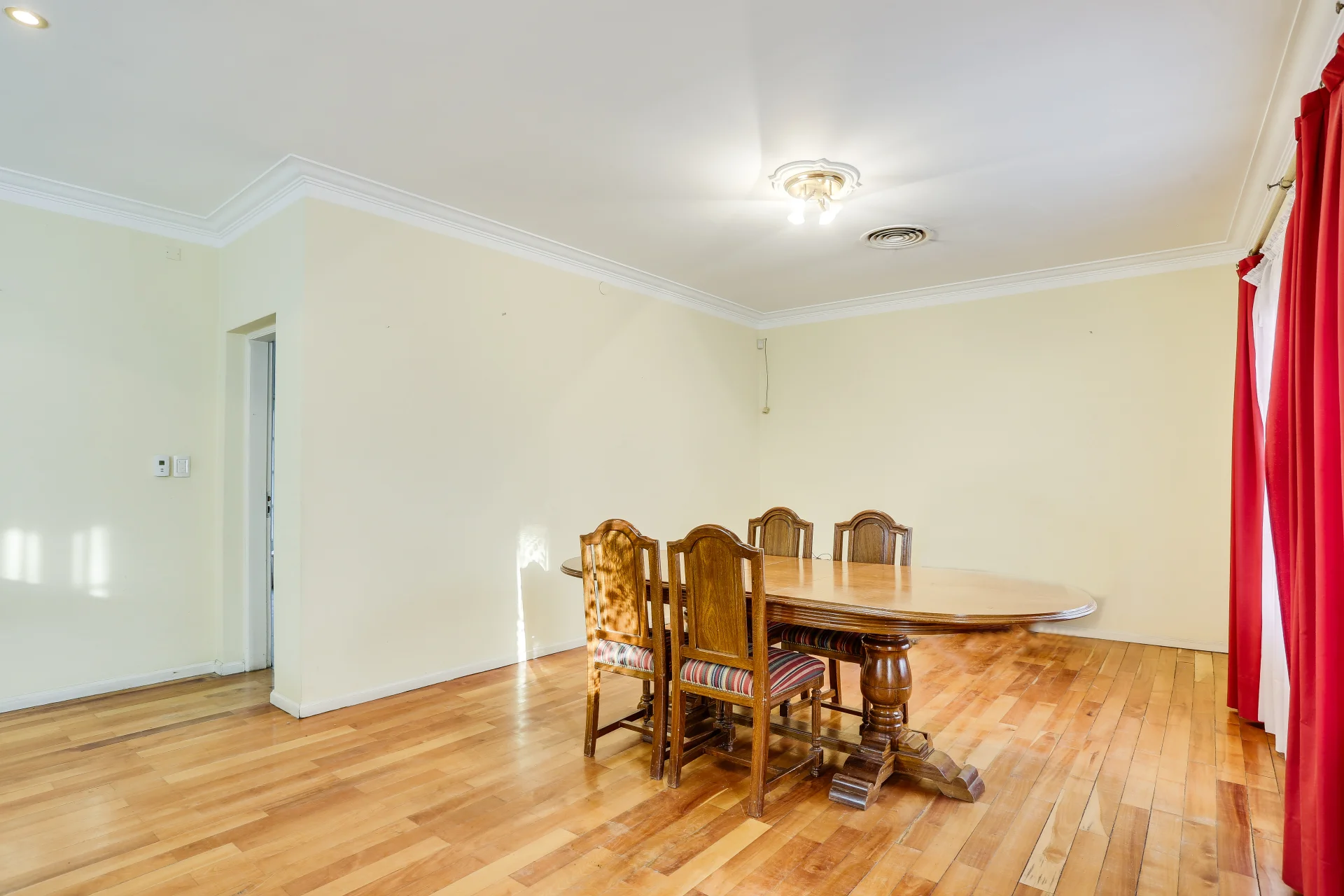 VENTA - CASA RIVADAVIA
