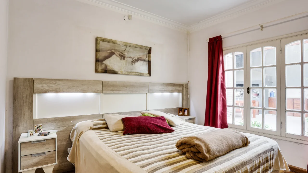 VENTA - CASA RIVADAVIA