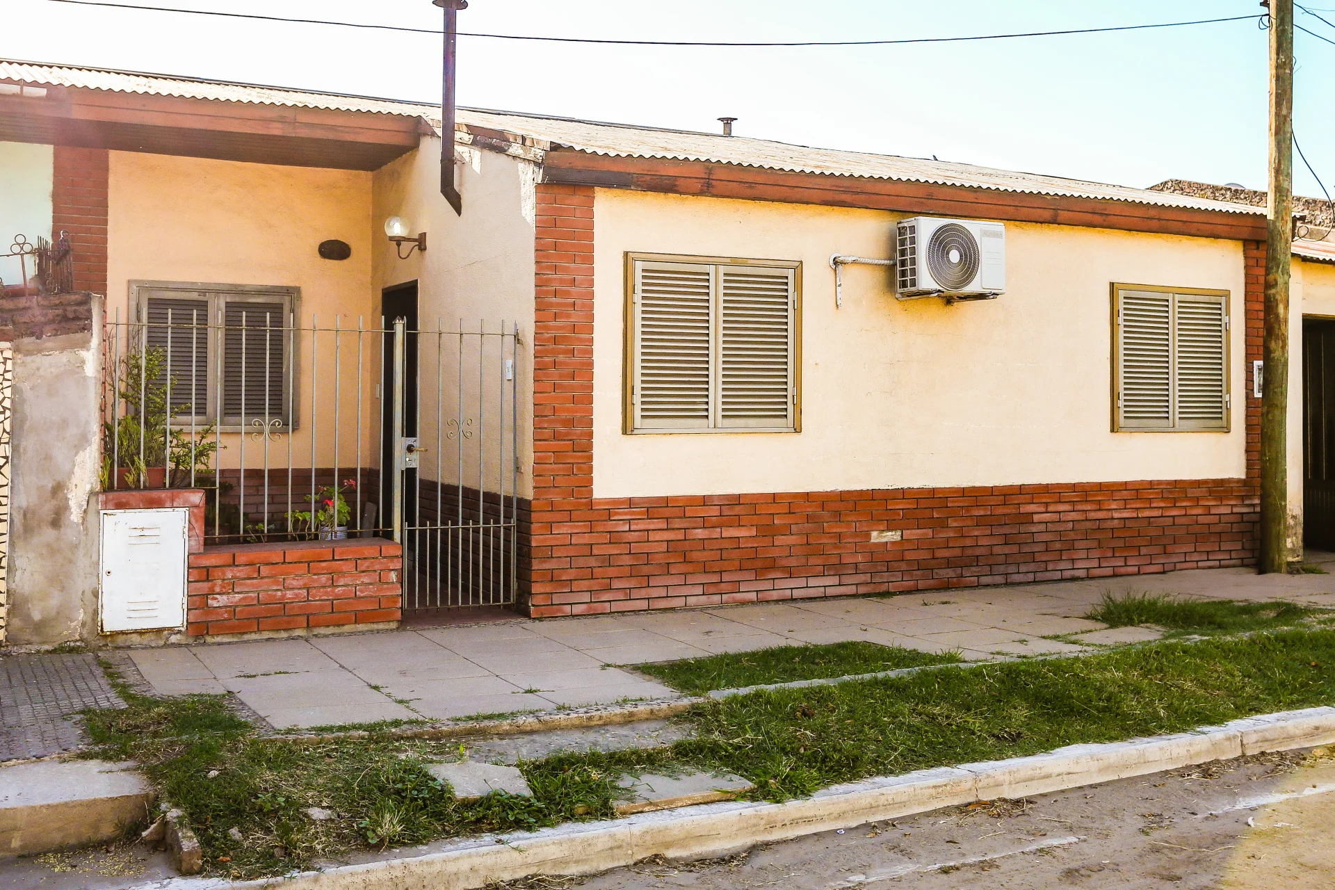 VENTA - CASA GONZALEZ