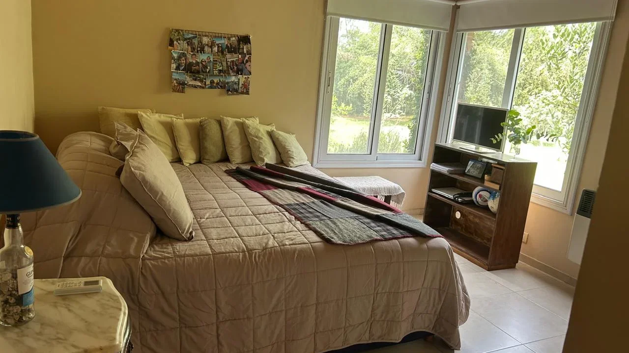 EN VENTA, CASA SOBRE CALLE LA CUMPARCITA N°1585