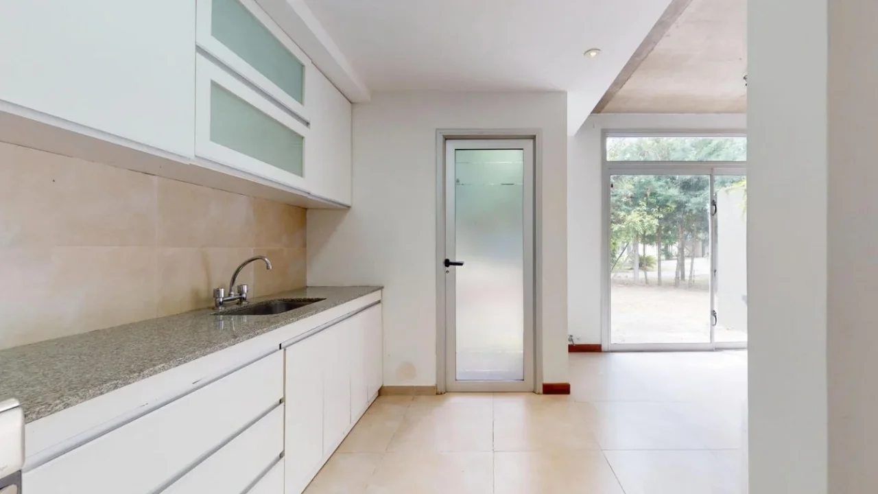 VENTA - CASA LA PLATA, CITY BELL
