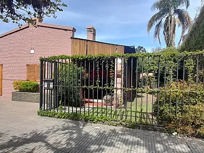 Casa en venta en la calle Belgrano Nº 1839 entre Pringles y Balcarce
