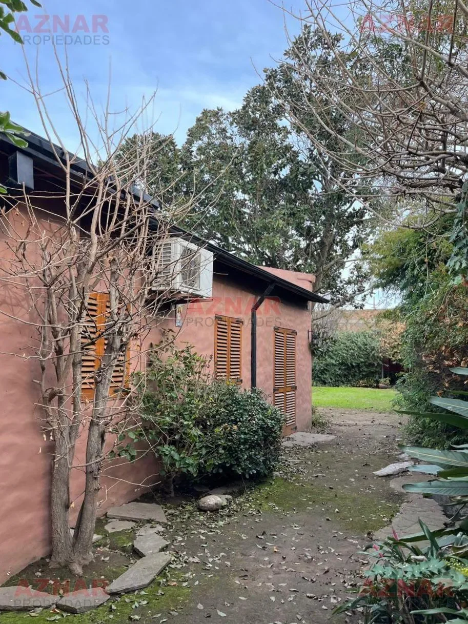 Casa en venta en la calle Belgrano Nº 1839 entre Pringles y Balcarce