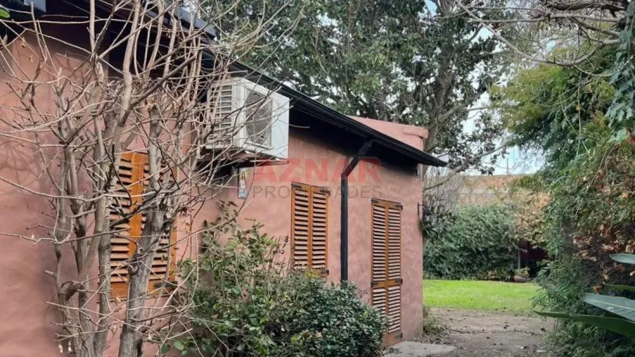 Casa en venta en la calle Belgrano Nº 1839 entre Pringles y Balcarce