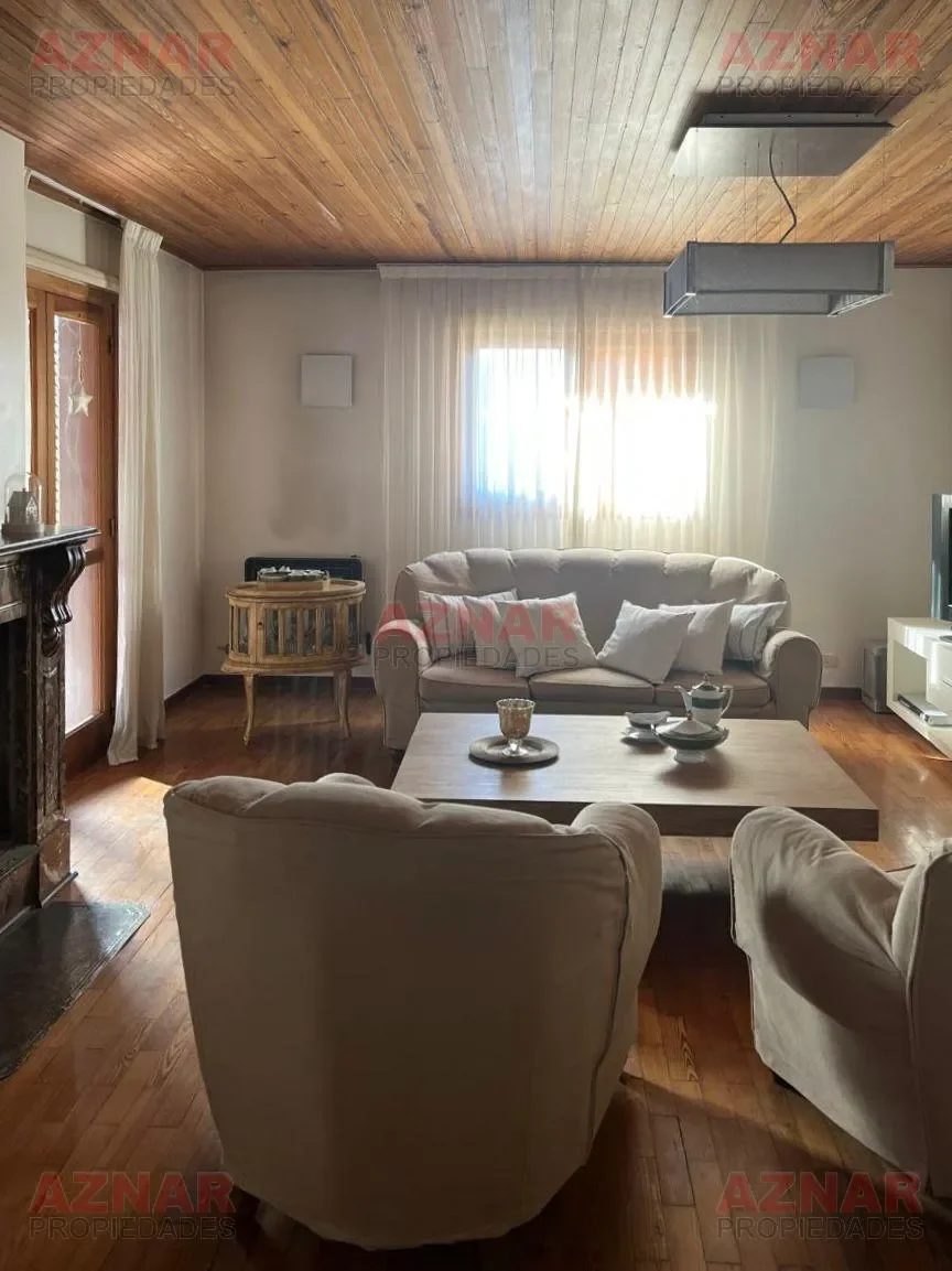 Casa en venta en la calle Belgrano Nº 1839 entre Pringles y Balcarce