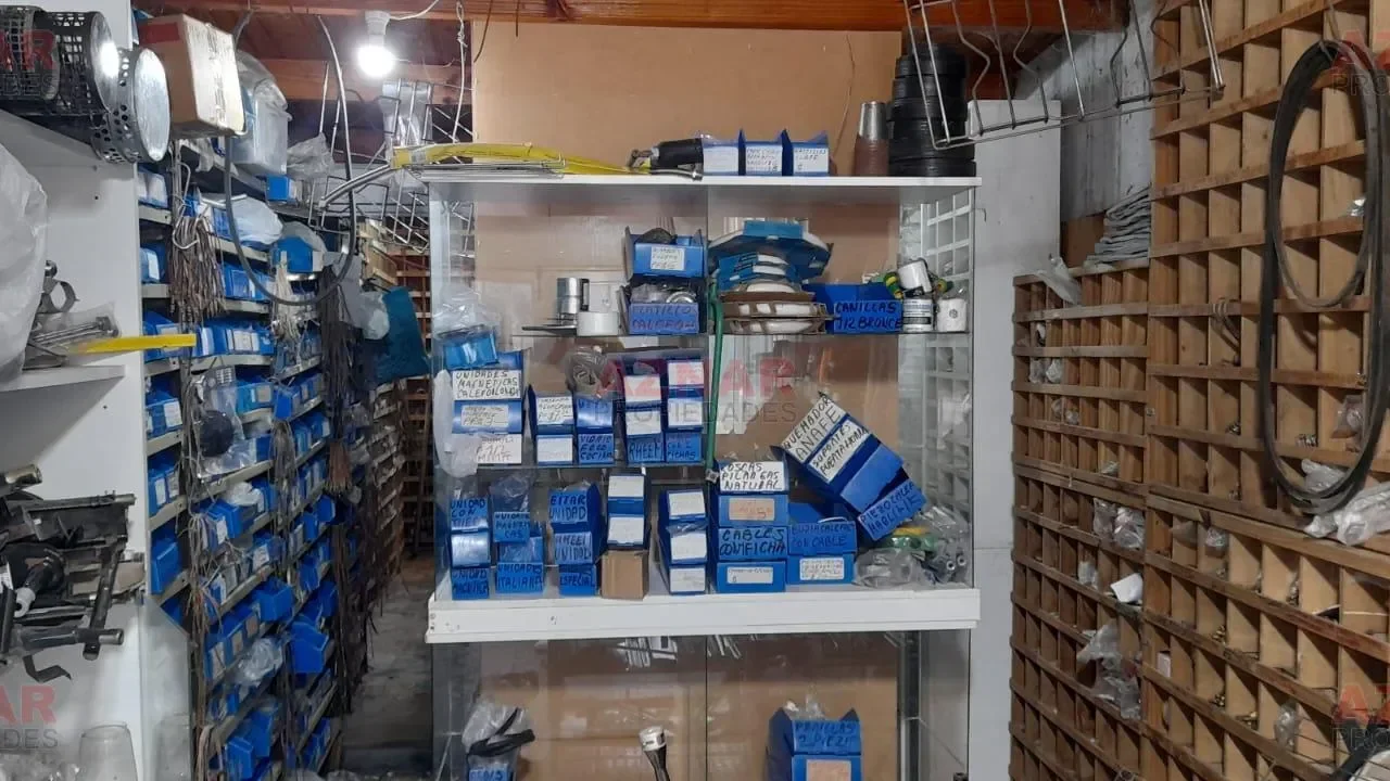 Fondo de Comercio en Venta en la calle Macaya N° 390 entre Alem y San Martin