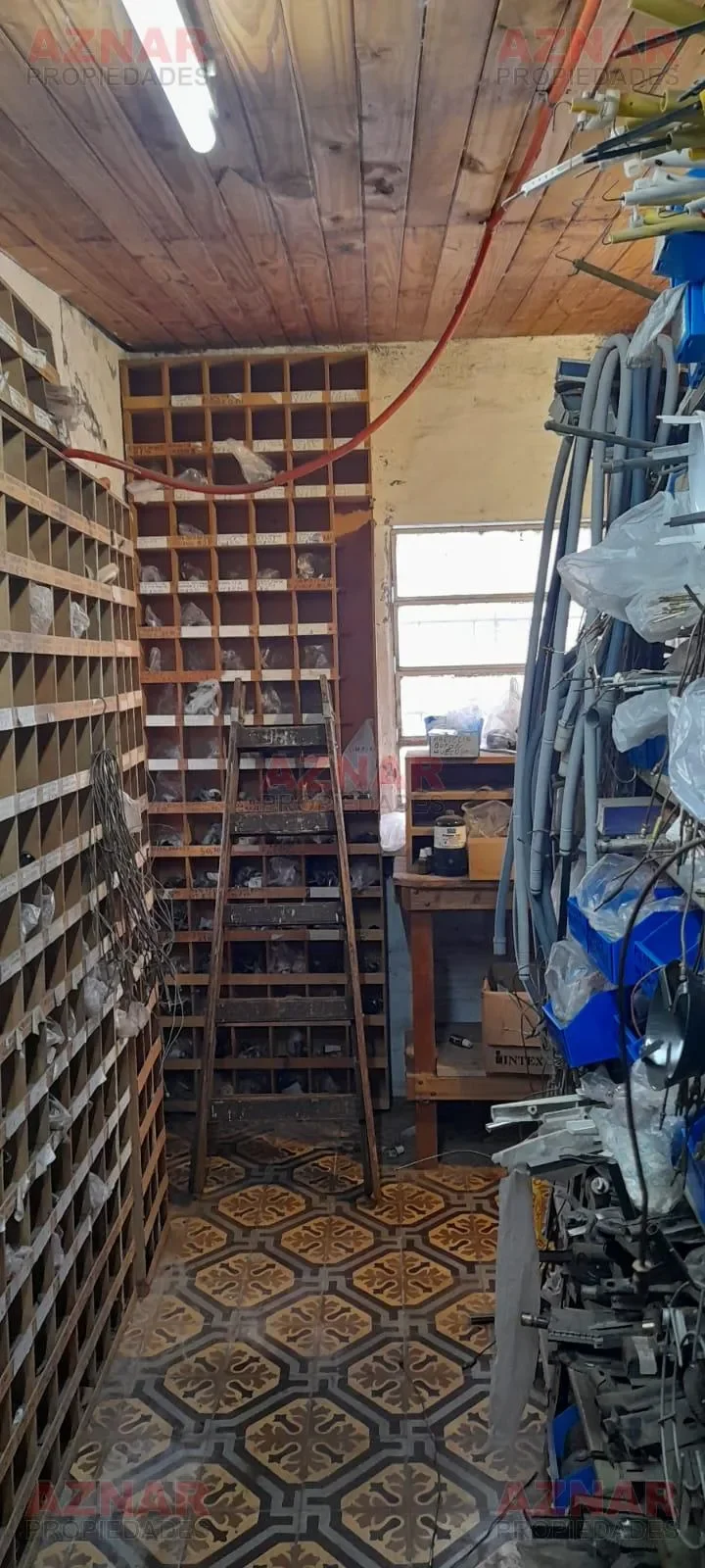 Fondo de Comercio en Venta en la calle Macaya N° 390 entre Alem y San Martin