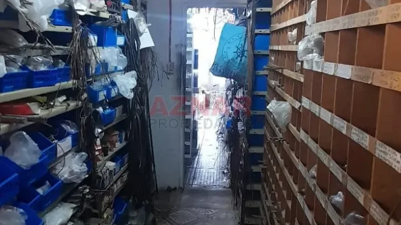 Fondo de Comercio en Venta en la calle Macaya N° 390 entre Alem y San Martin