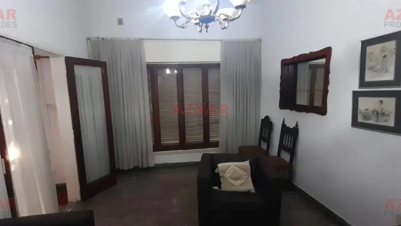 Casa en venta en Lavalle N° 345 entre 12 de Octubre y Del Busto