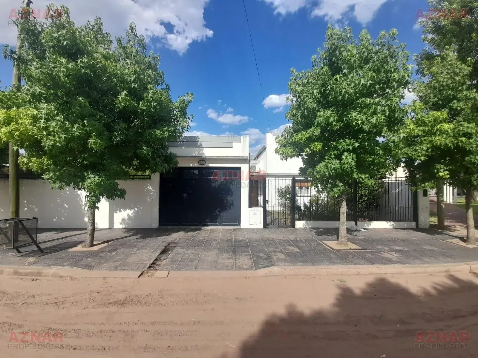 Casa en venta en Quinquela Martin N° 260 - MECHITA