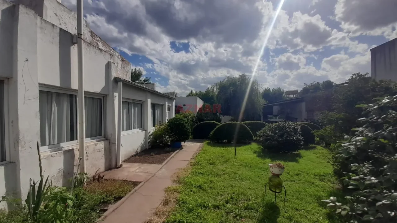 Casa en venta en Quinquela Martin N° 260 - MECHITA