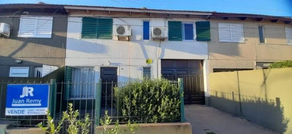 CASA EN VENTA EN BARRIO VILLA CORA