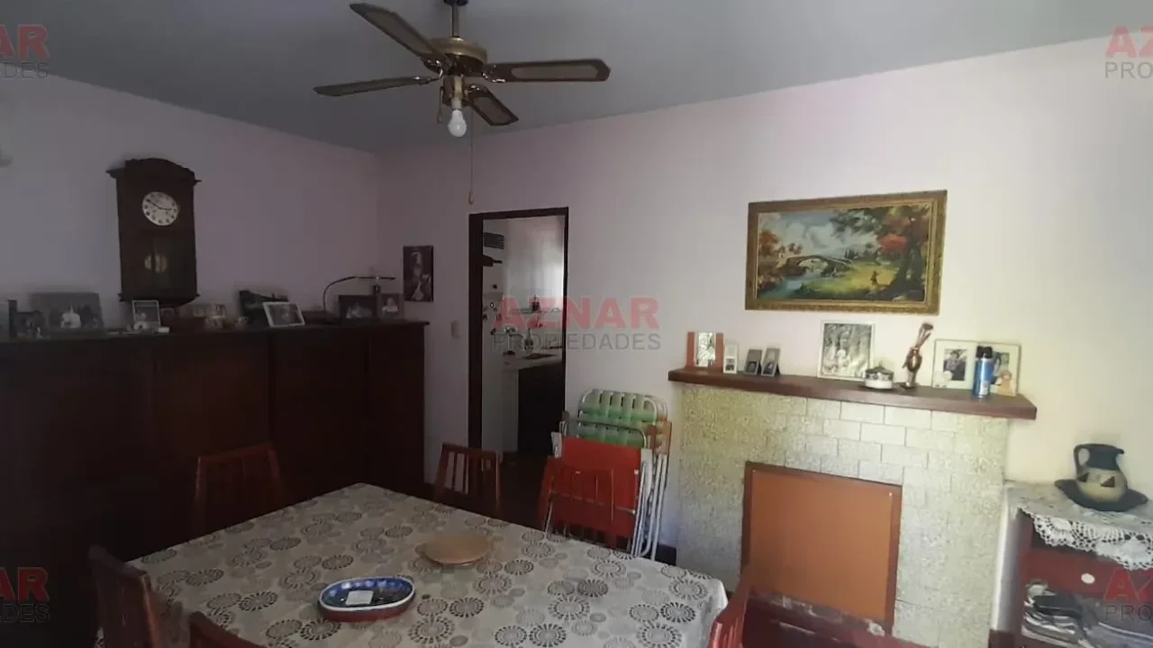 Casa en venta en Elizondo esq. Curiale (B. Coll casa 4)