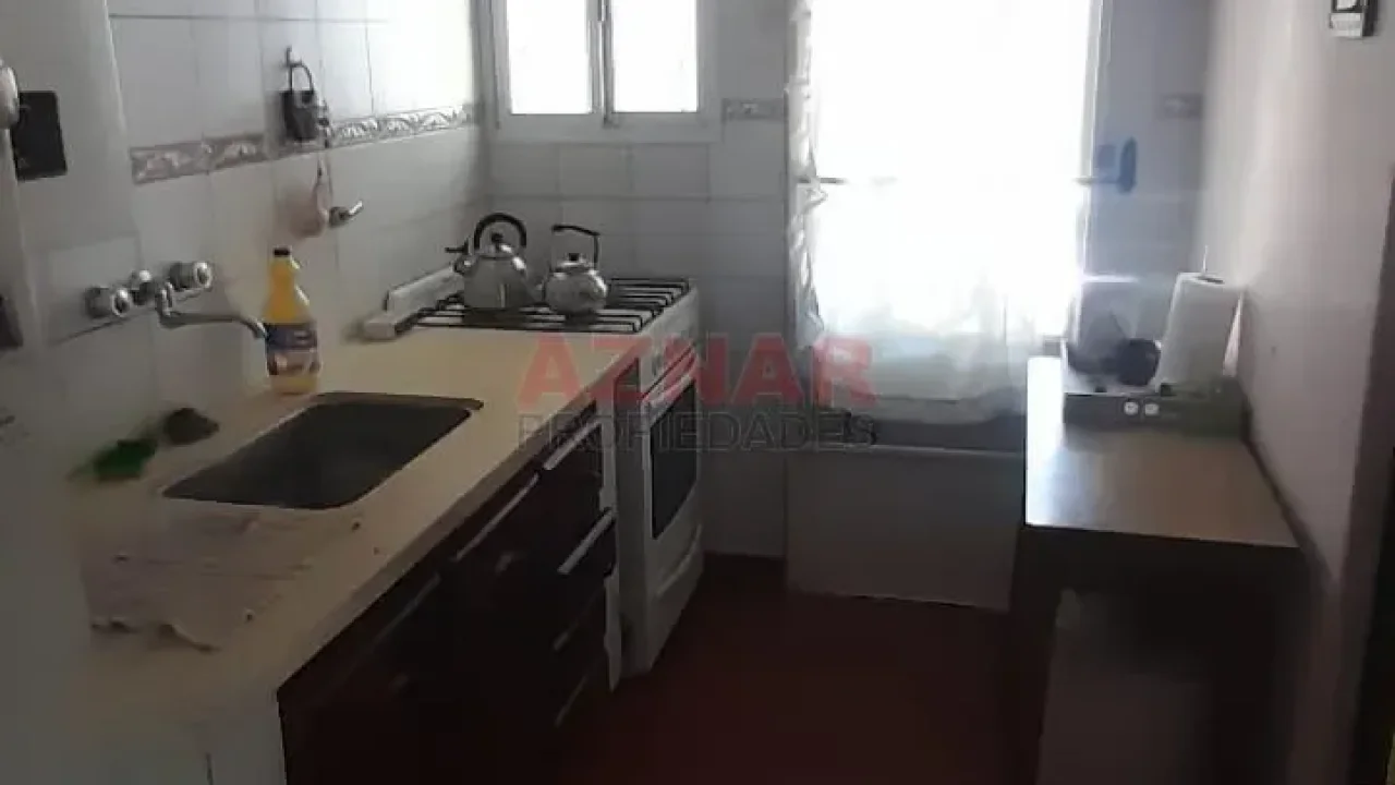 Casa en venta en Elizondo esq. Curiale (B. Coll casa 4)