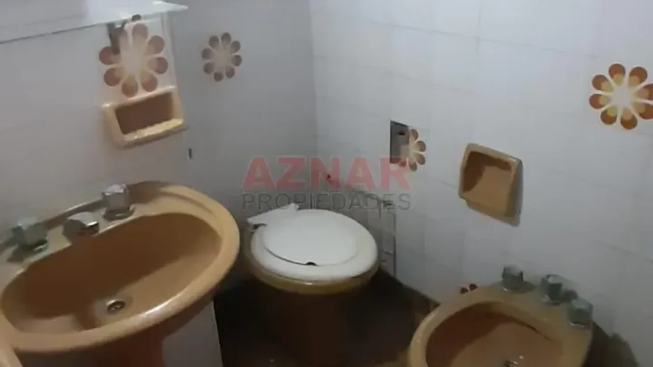 Casa en venta en Leonetti Nº 489 e/ Avellaneda y Alem