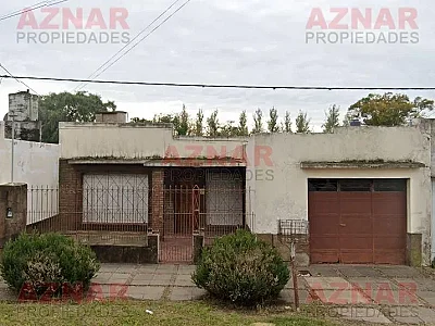 Casa en venta en Ameghino N° 980